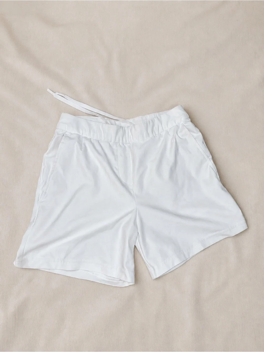 Nike dri-fit white athletic golf tennis shorts XS running athleisure activewear